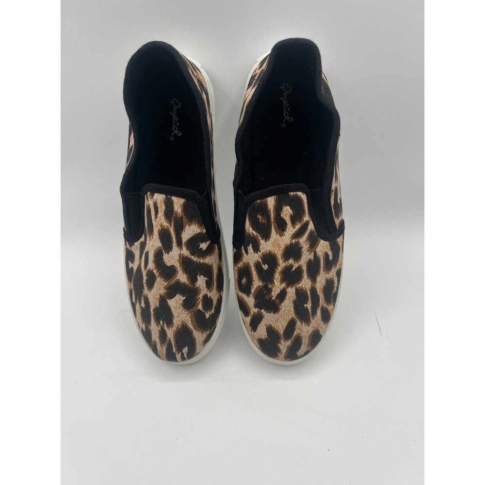 Qupid Leopard Print Slip On Sneakers Women's Size 9 Canvas Casual Shoes